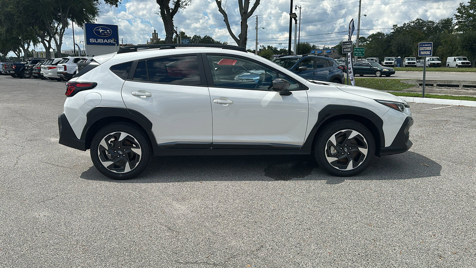 2025 Subaru Crosstrek Limited photo 25