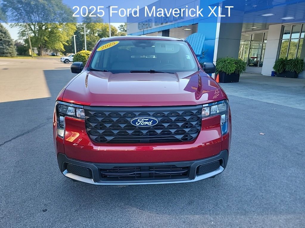 2025 Ford Maverick XLT photo 2