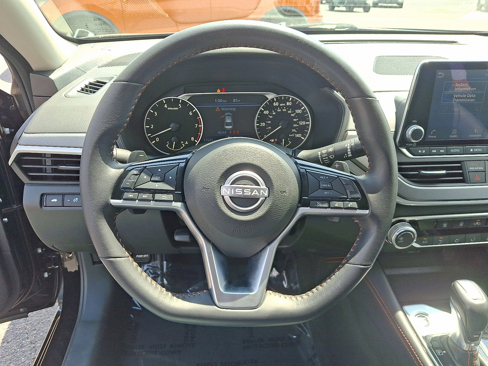 2023 Nissan Altima 2.5 SR photo 19