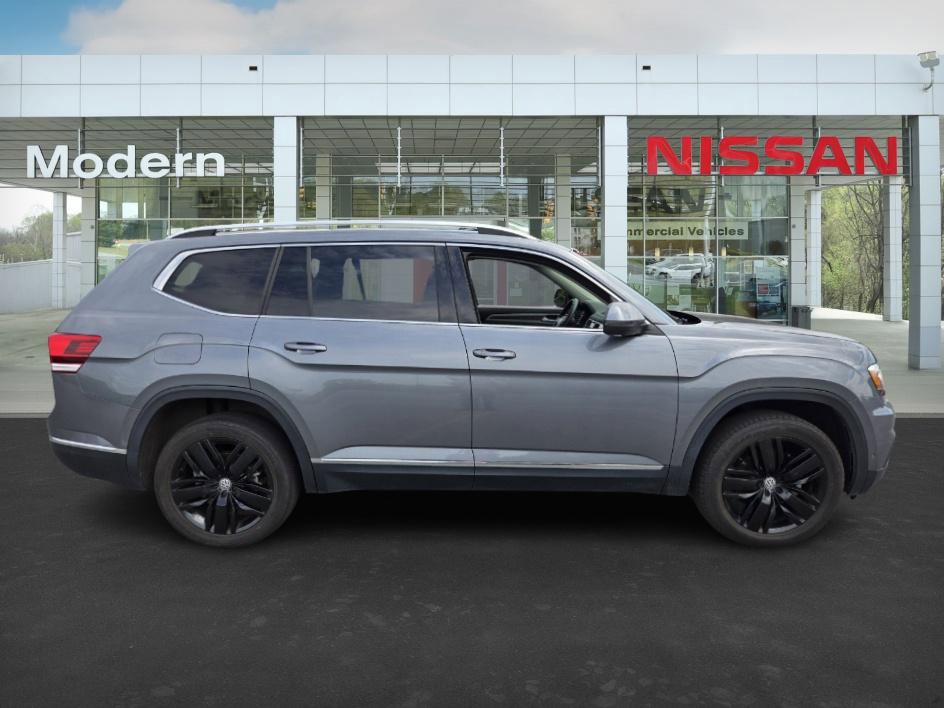2019 Volkswagen Atlas V6 SEL Premium photo 3