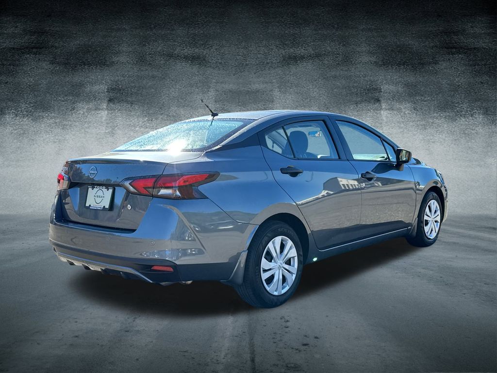 2024 Nissan Versa 1.6 S photo 4