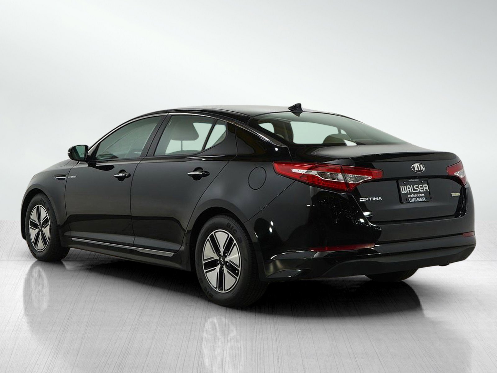 2013 Kia Optima Hybrid LX photo 3