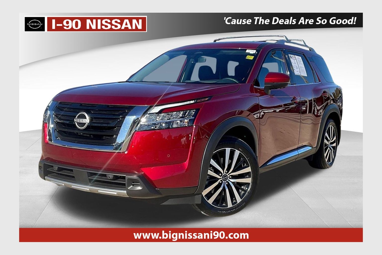 2024 Nissan Pathfinder Platinum's photo