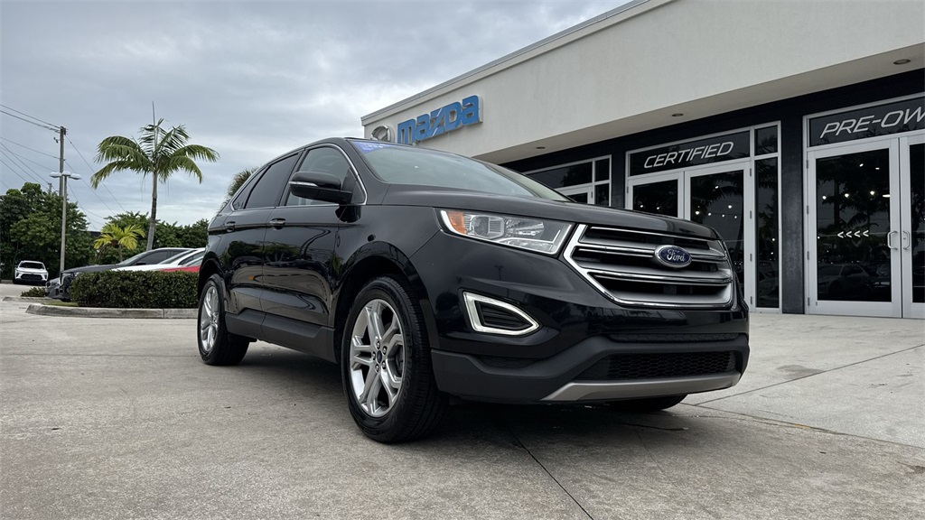 2017 Ford Edge Titanium photo 29