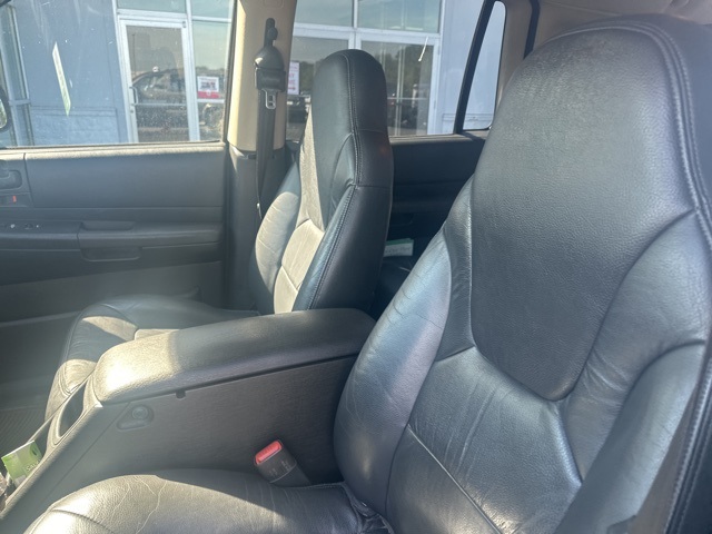 2003 Dodge Durango SLT photo 9