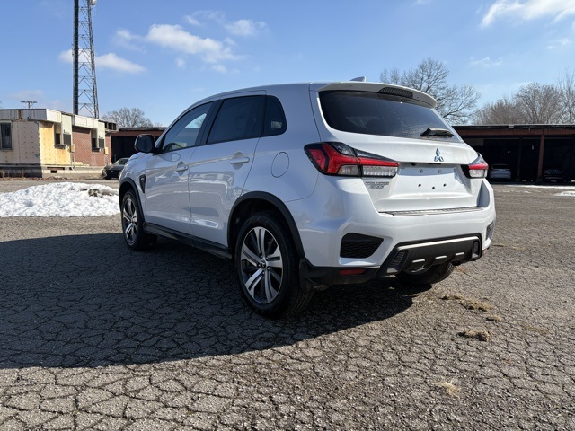 2024 Mitsubishi Outlander Sport ES photo 6