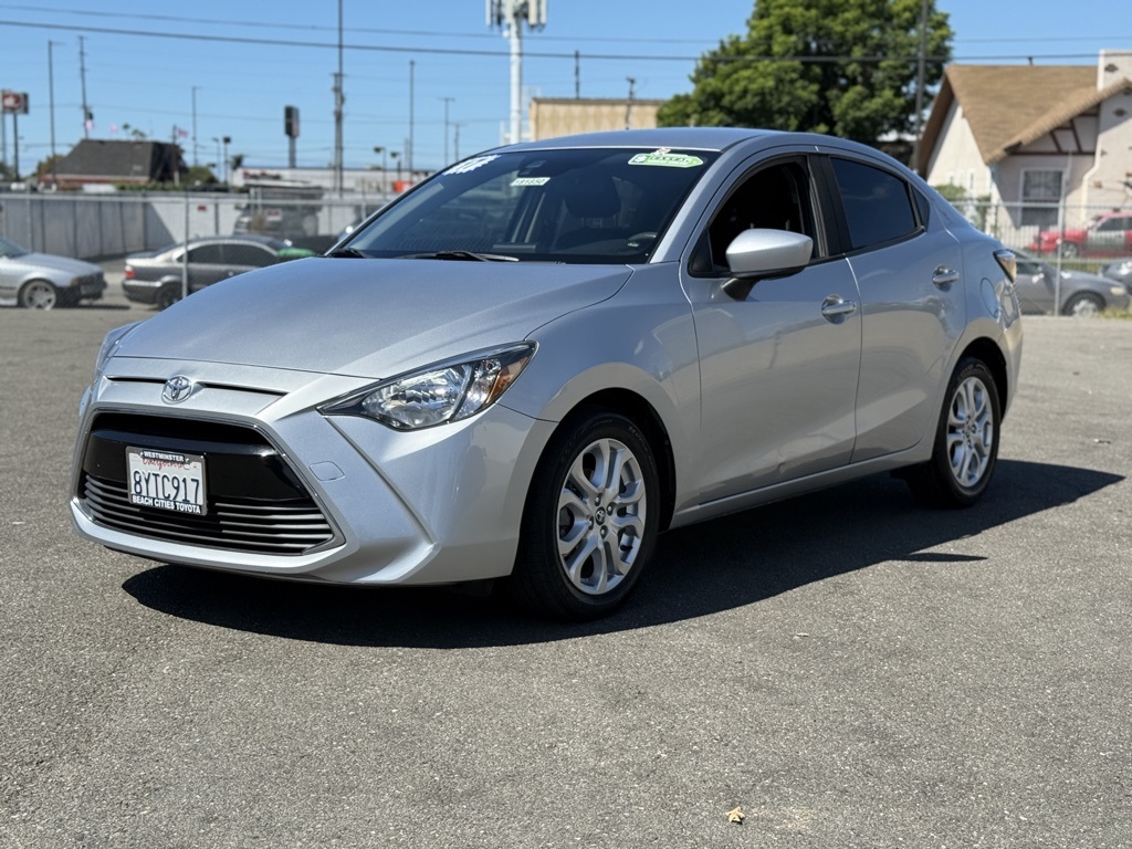 2017 Toyota Yaris iA Base photo 7