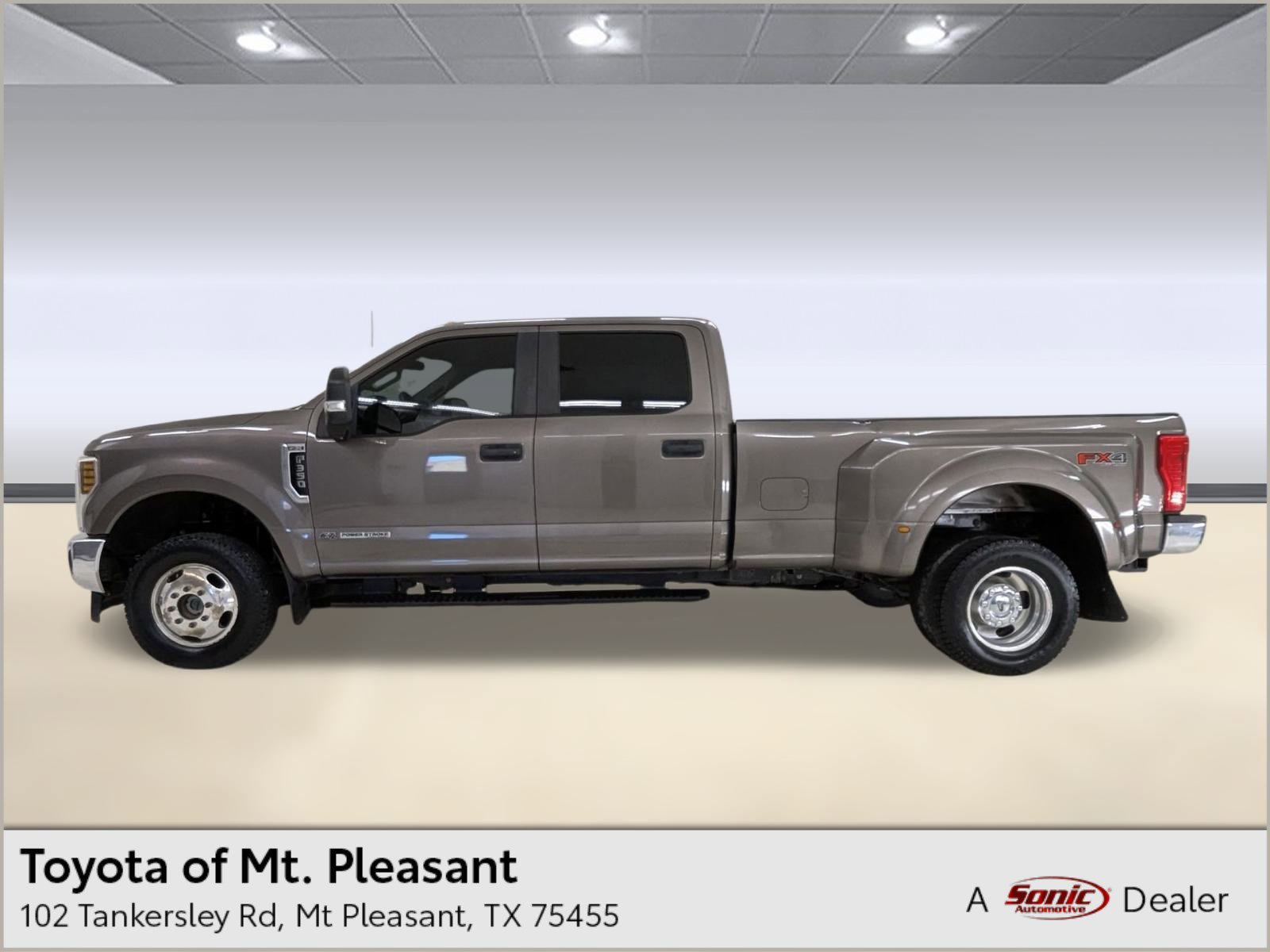 2019 Ford F-350 Super Duty XL's photo