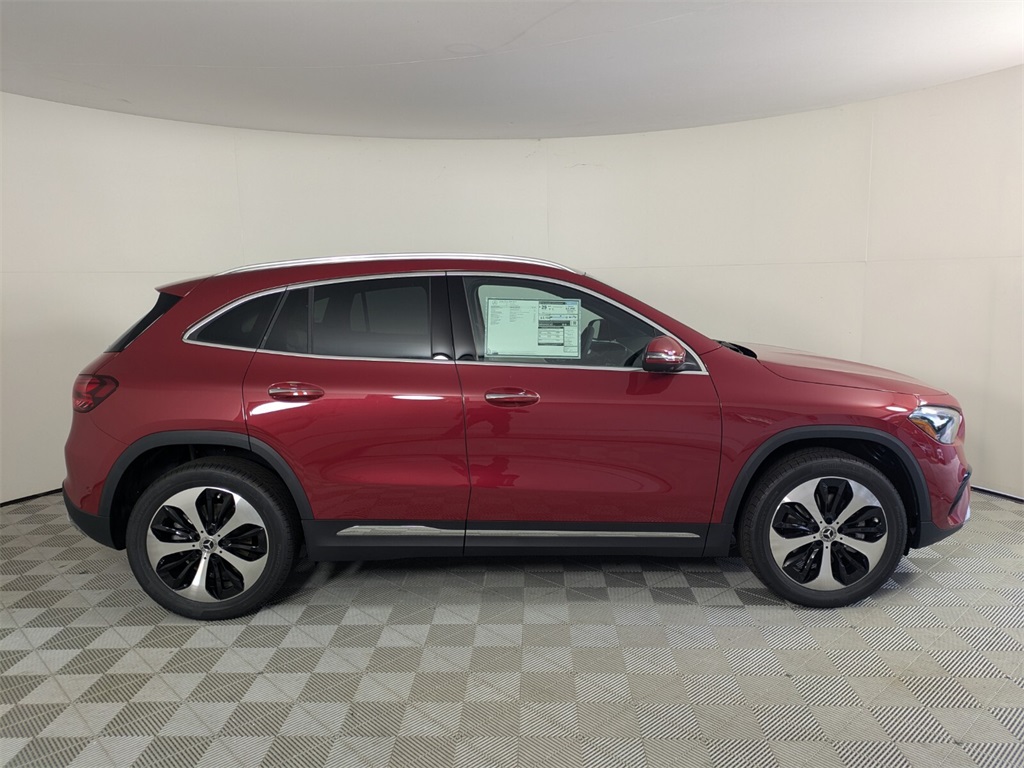 2026 Mercedes Benz GLA 250 photo 3