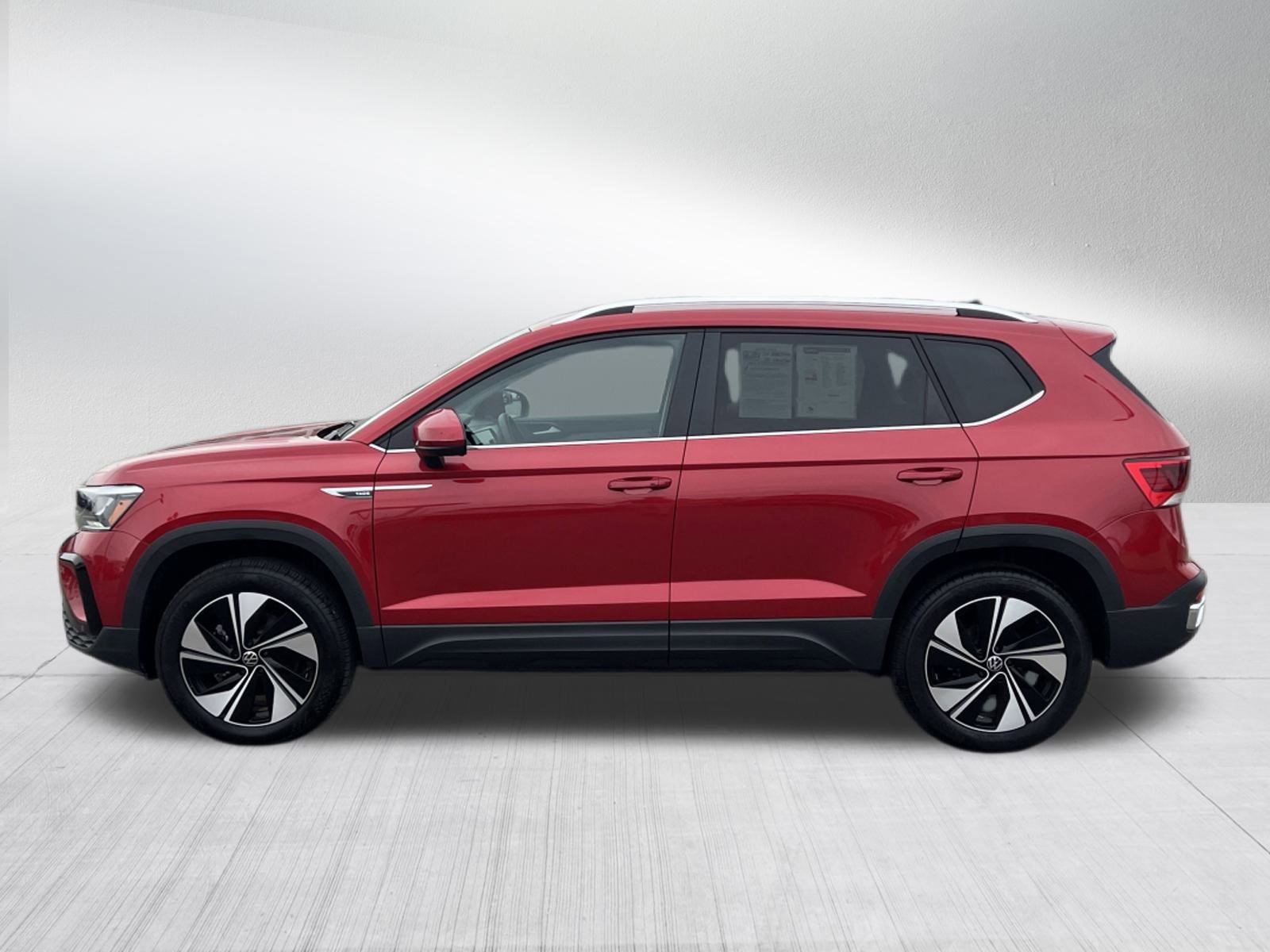 2024 Volkswagen Taos SE photo 4