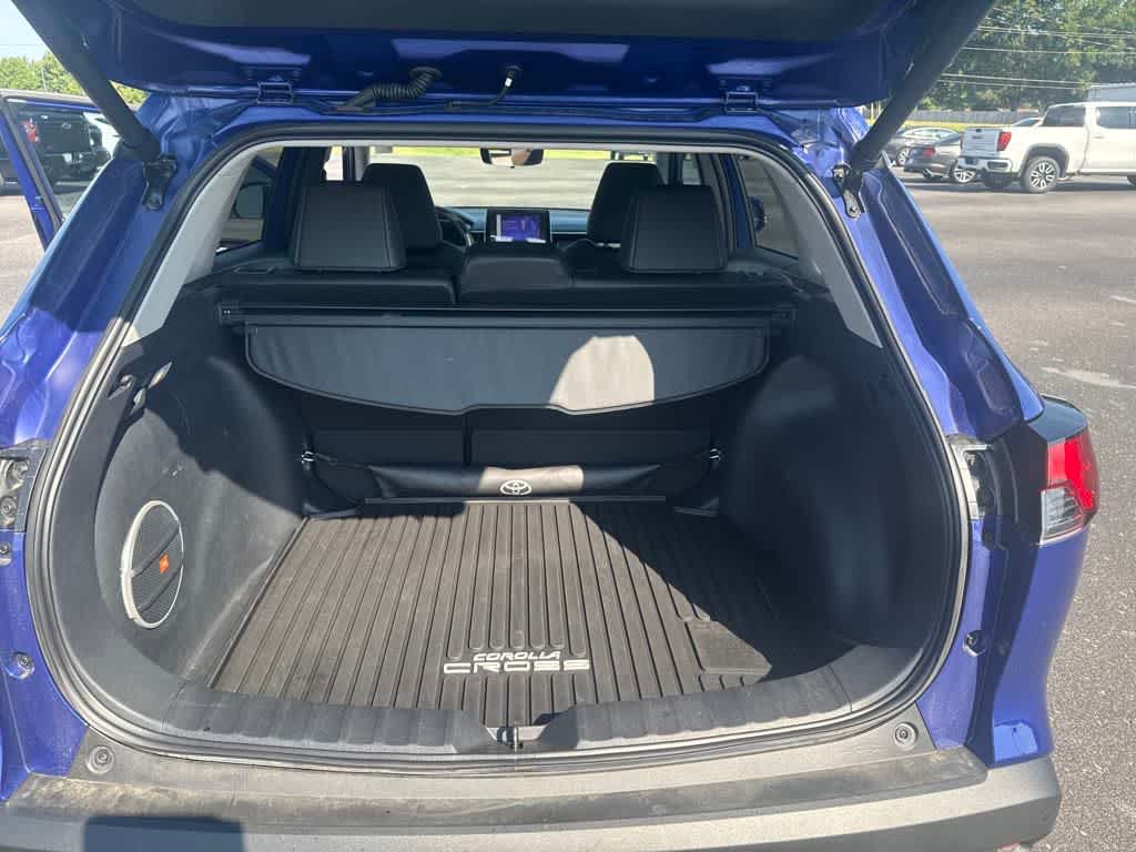 2024 Toyota Corolla Cross XLE photo 21