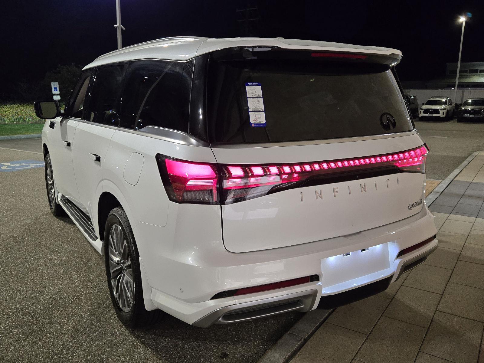 2026 Infiniti QX80 Luxe photo 12