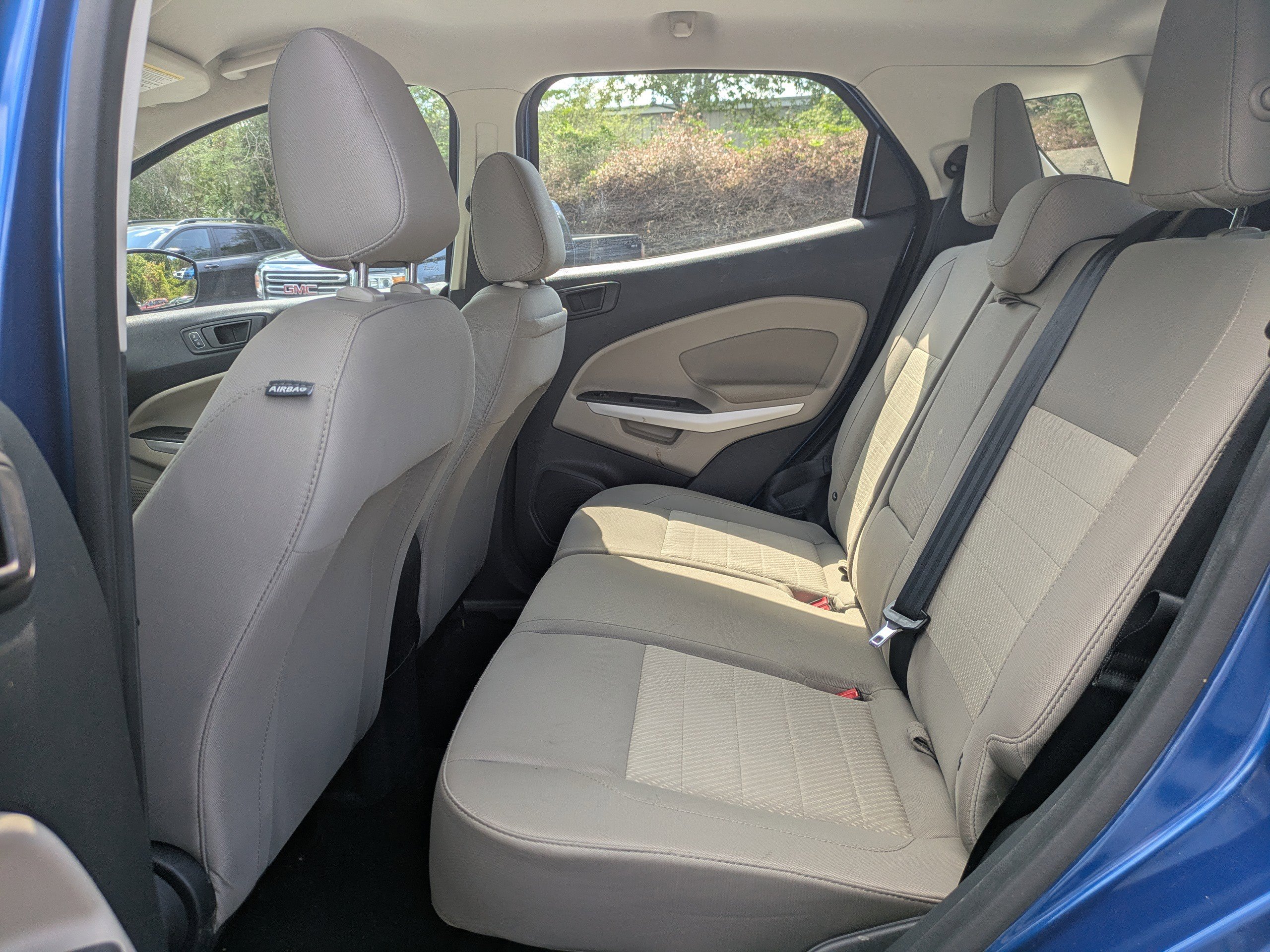 2020 Ford EcoSport S photo 12