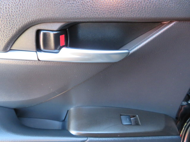 2021 Toyota Camry SE photo 15