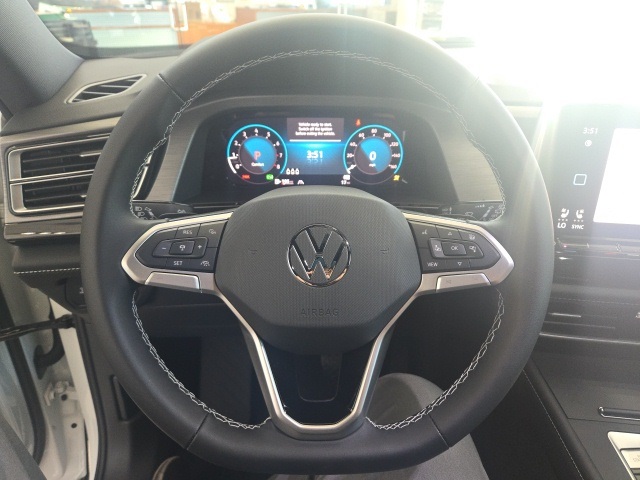 2025 Volkswagen Atlas Cross Sport SE photo 15