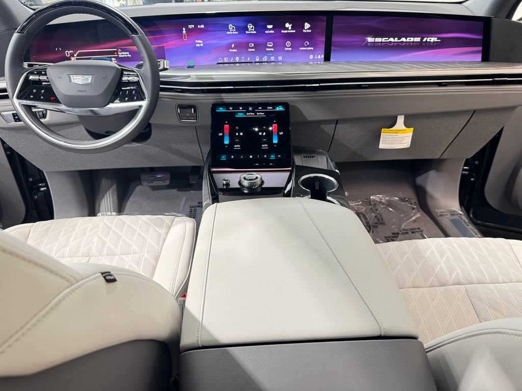 2026 Cadillac Escalade Sport photo 12