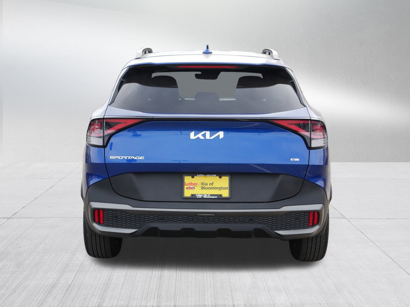 2023 Kia Sportage X-Line photo 3