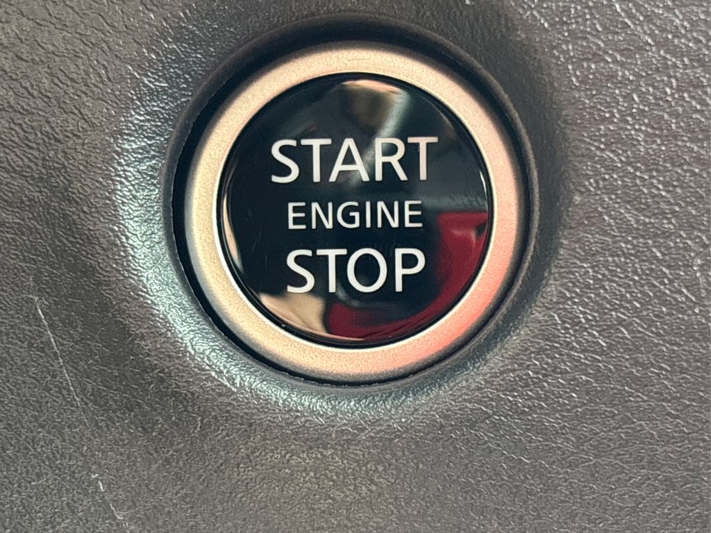 2025 Nissan Frontier PRO-4X photo 21