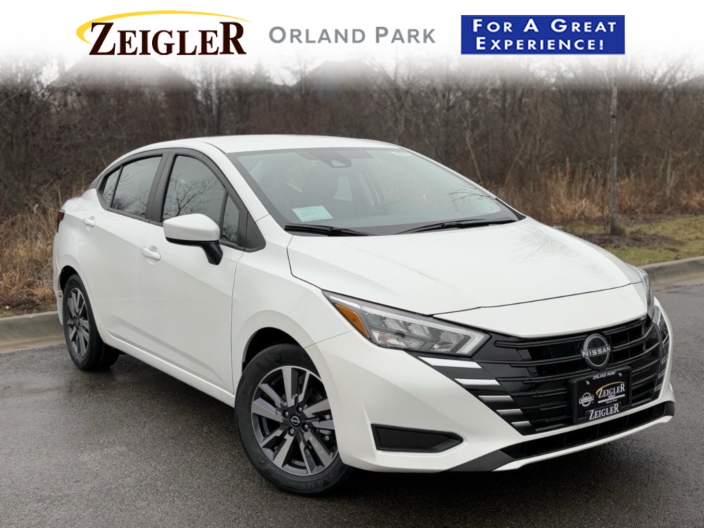 2025 Nissan Versa SV's photo