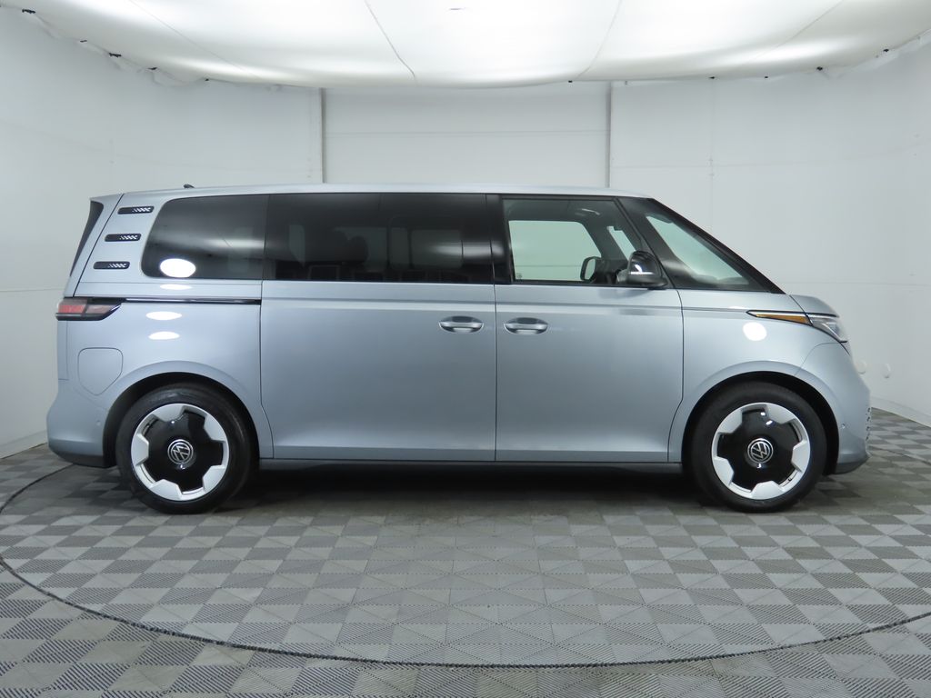 2025 Volkswagen ID. Buzz Pro Plus photo 4