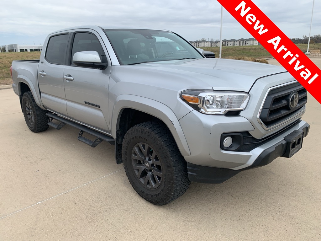 2023 Toyota Tacoma SR5's photo