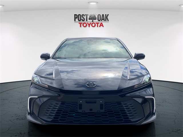 2025 Toyota Camry SE photo 2