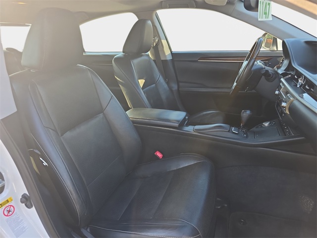 2014 Lexus ES 350 photo 10