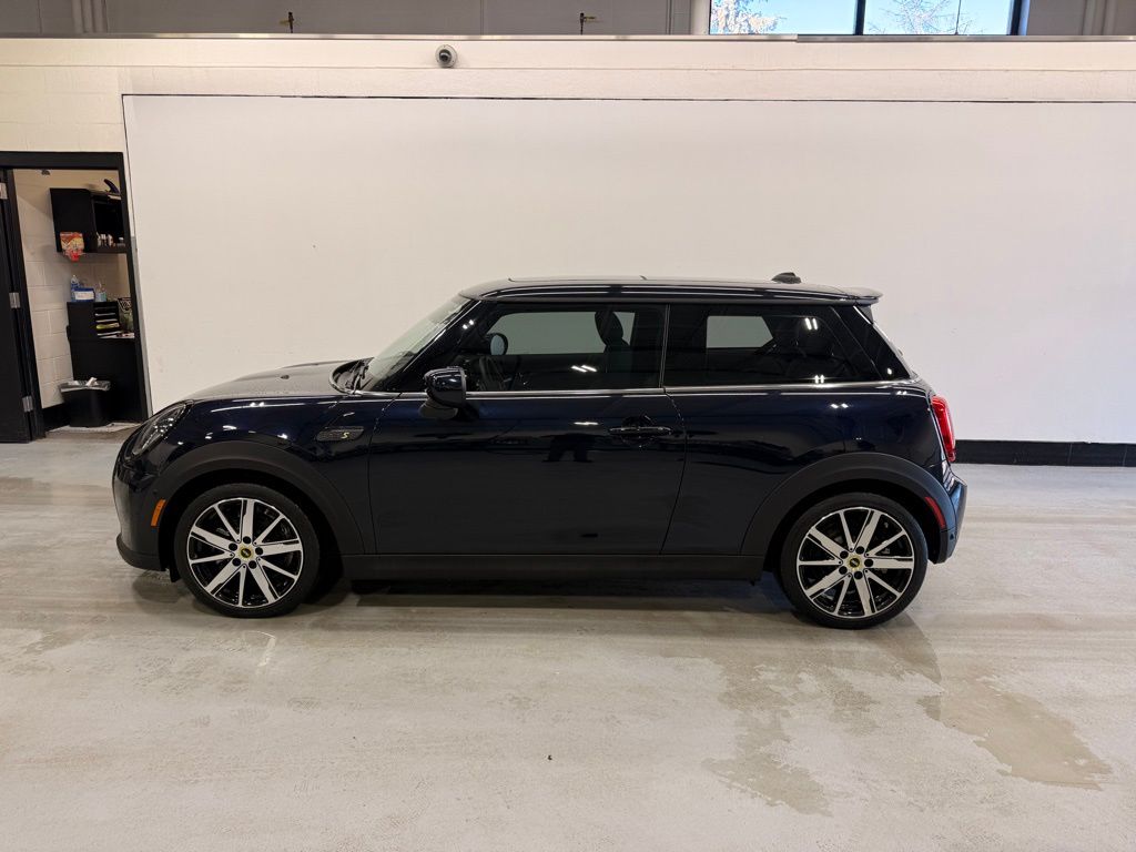 Used 2024 MINI Hardtop 2 Door SE with VIN WMW13DJ03R2U76176 for sale in Golden Valley, MN
