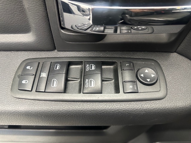 2012 Ram 1500 Sport photo 17