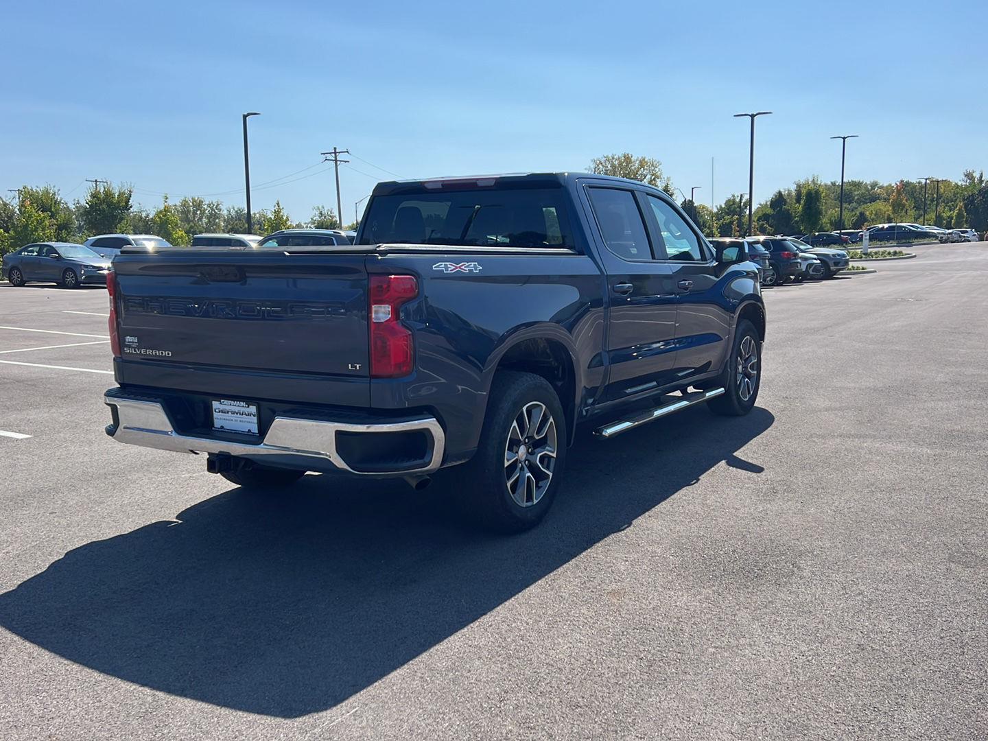 2022 Chevrolet Silverado 1500 LT photo 5