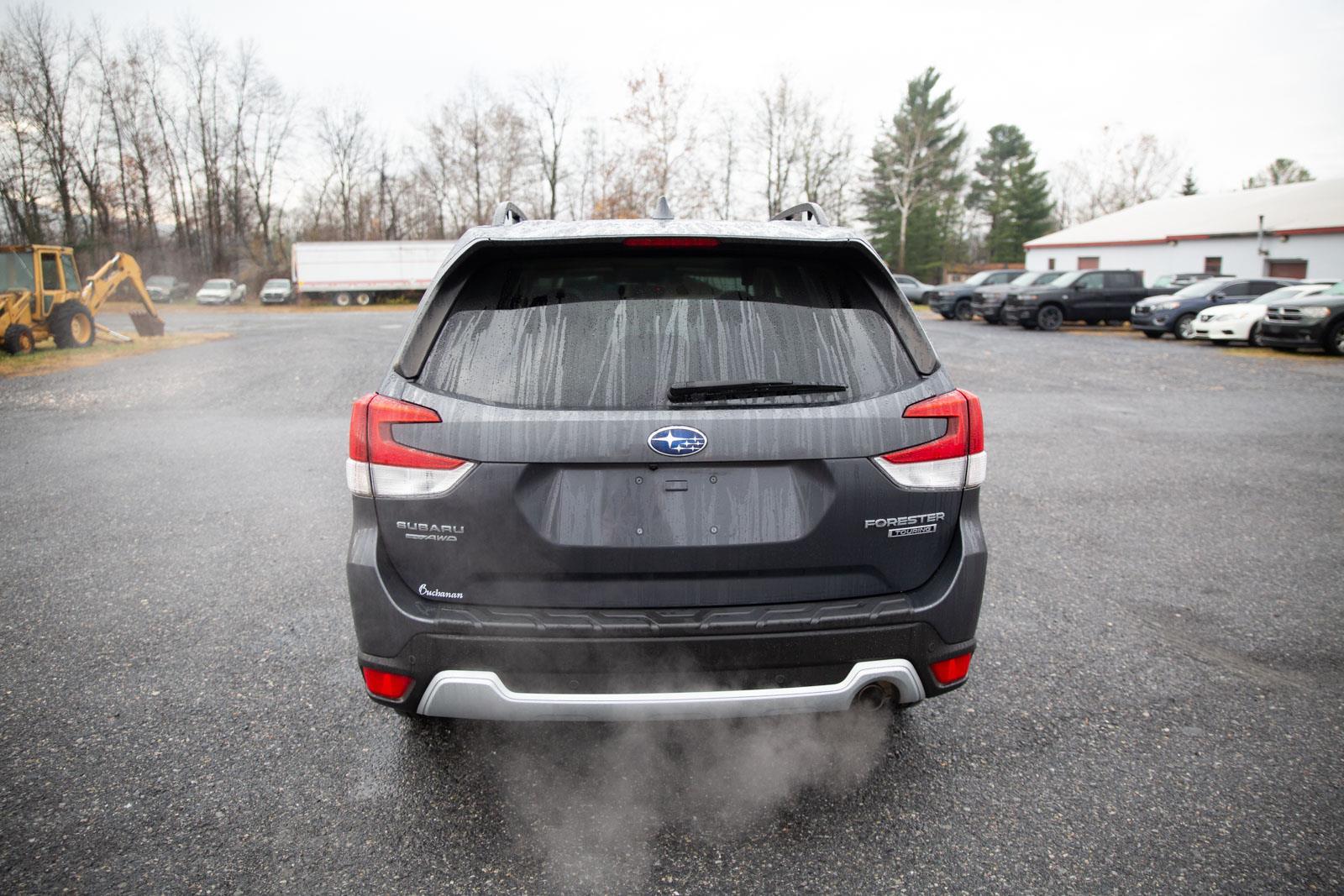2020 Subaru Forester Touring photo 3