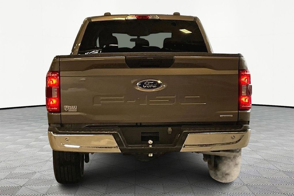 2023 Ford F-150 XLT photo 2
