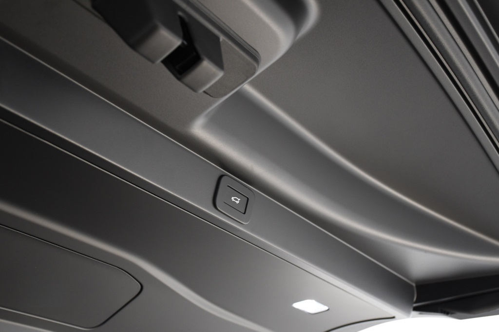 2025 Land Rover Range Rover Autobiography photo 24
