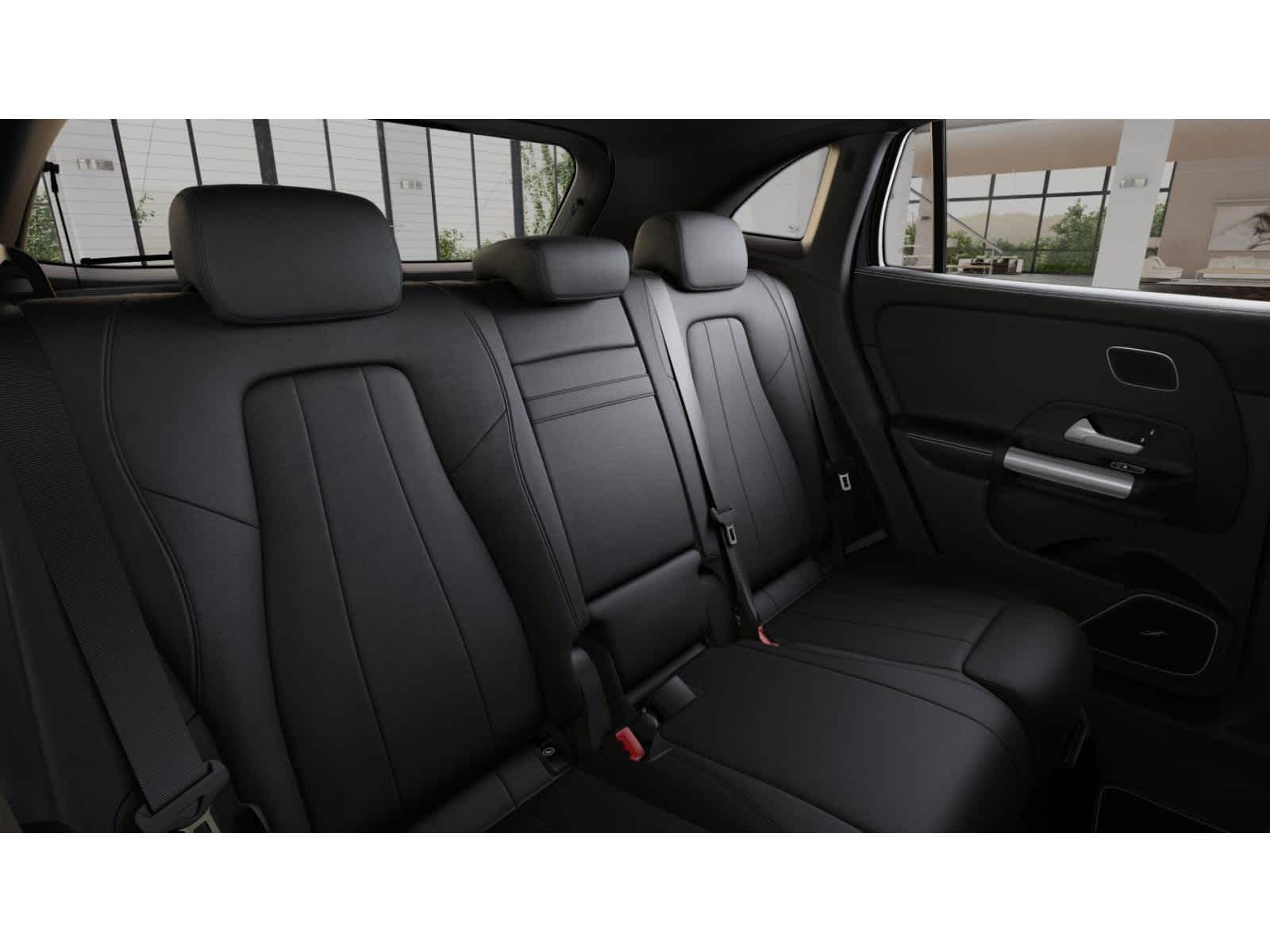 2025 Mercedes Benz GLA 250 photo 4