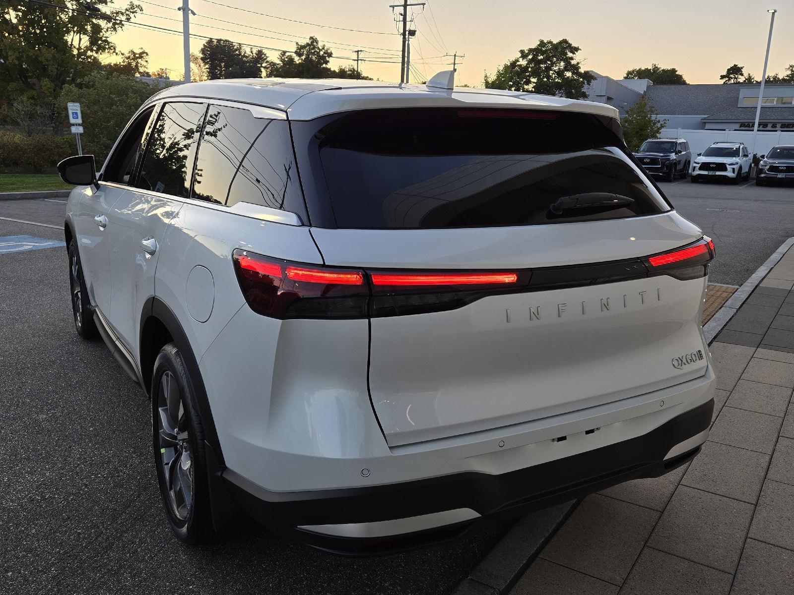 2026 Infiniti QX60 Pure AWD photo 11