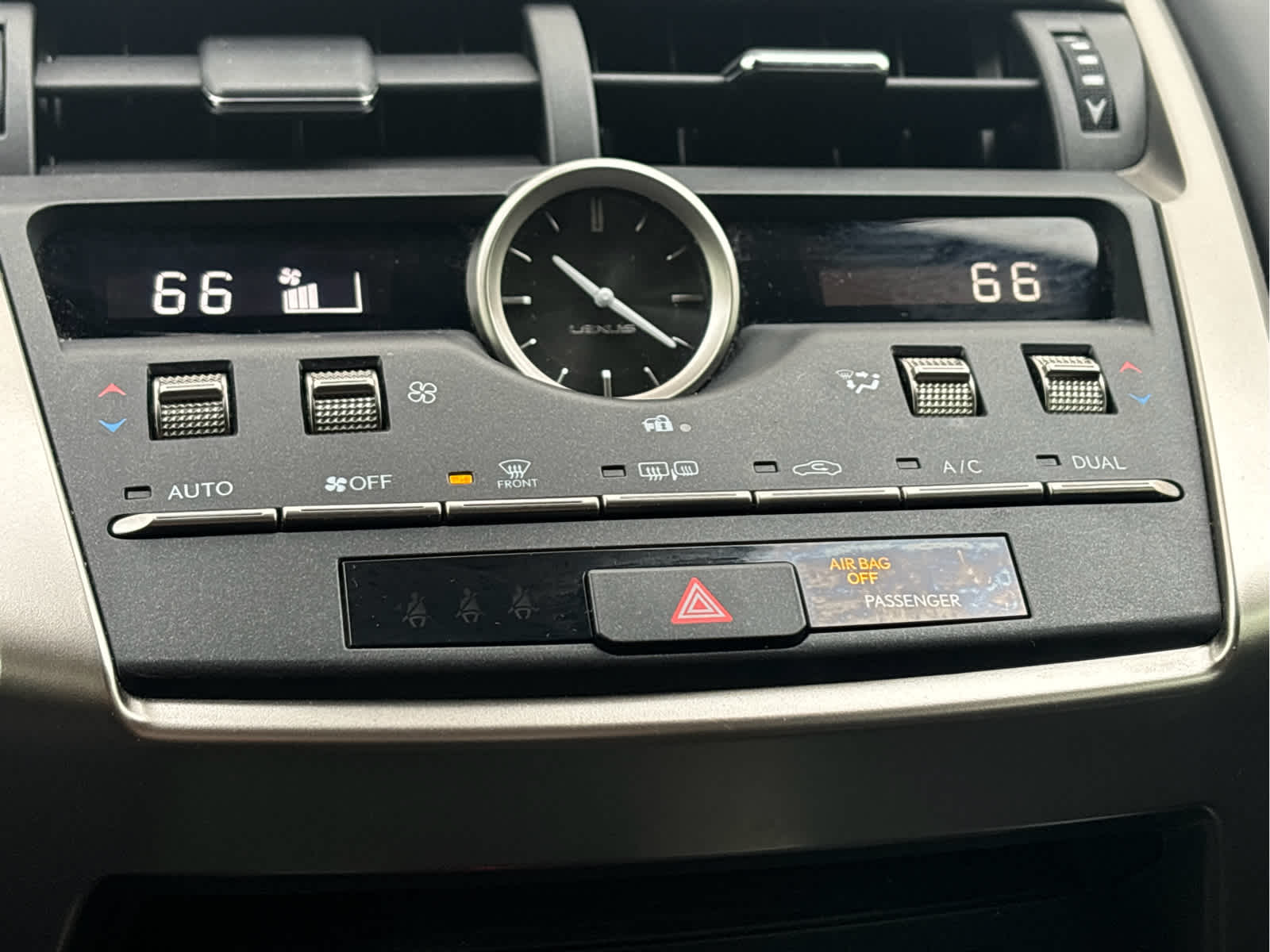 2021 Lexus NX 300h photo 20