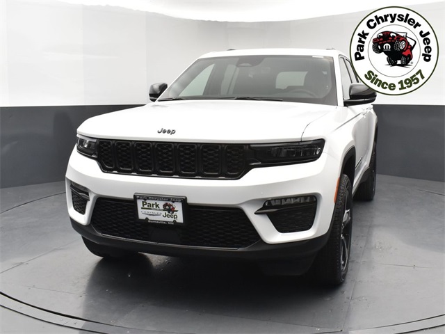 2025 Jeep Grand Cherokee Limited photo 2