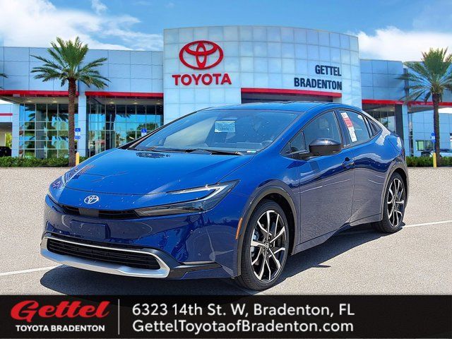 2025 Toyota Prius XSE's photo