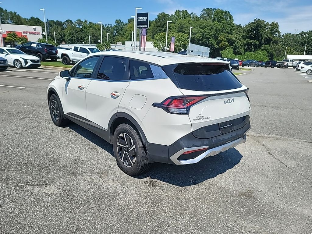 2023 Kia Sportage Hybrid LX photo 5