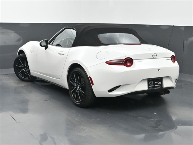 2025 Mazda MX-5 Miata Miata Grand Touring photo 4