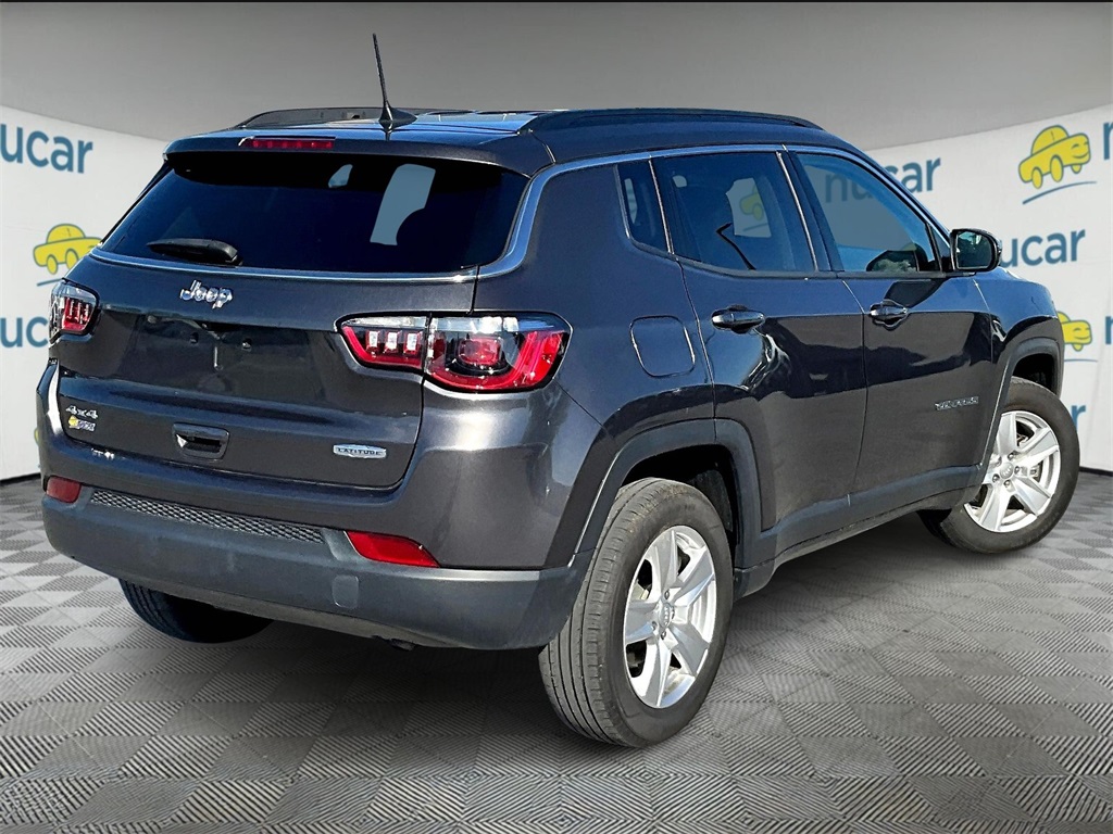 2022 Jeep Compass Latitude photo 6