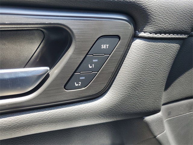 2025 Nissan Armada Platinum photo 16