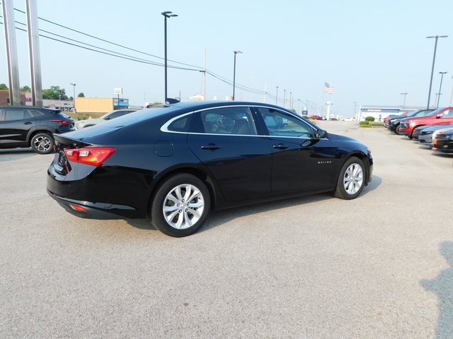 2024 Chevrolet Malibu 1LT photo 3