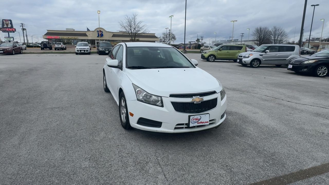 2013 Chevrolet Cruze LT photo 4