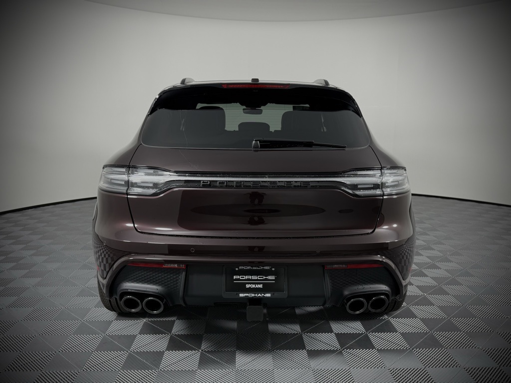 2025 Porsche Macan T photo 9