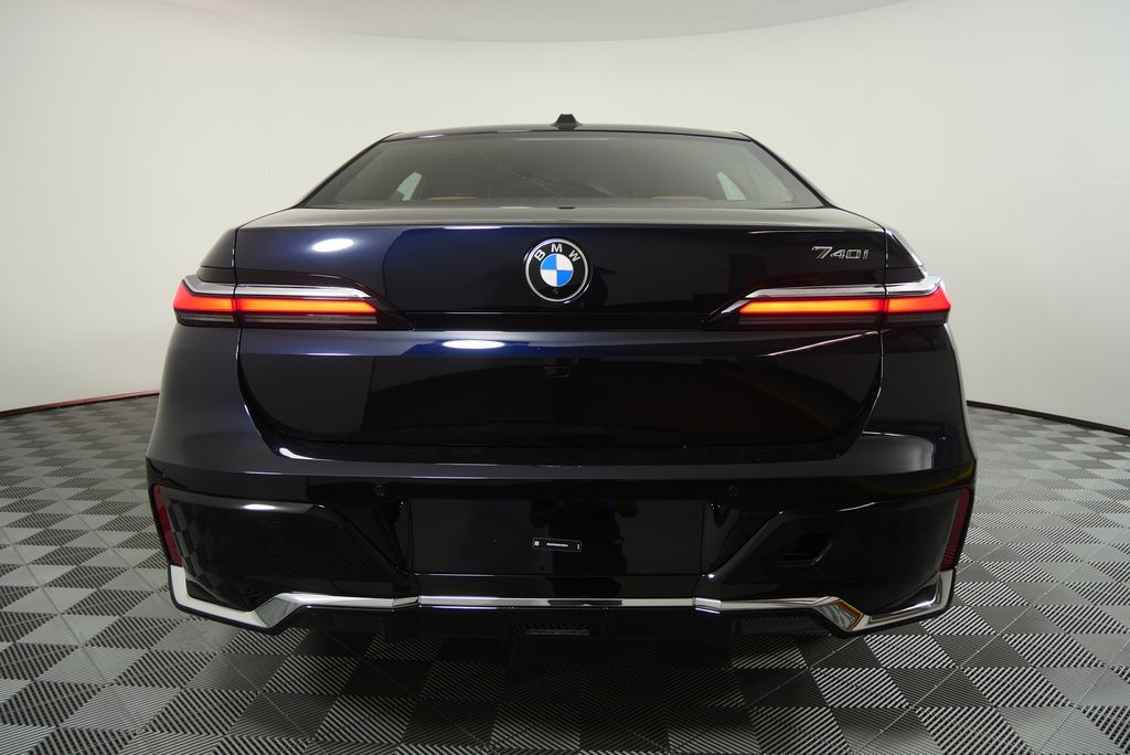 2025 Bmw 740i photo 3
