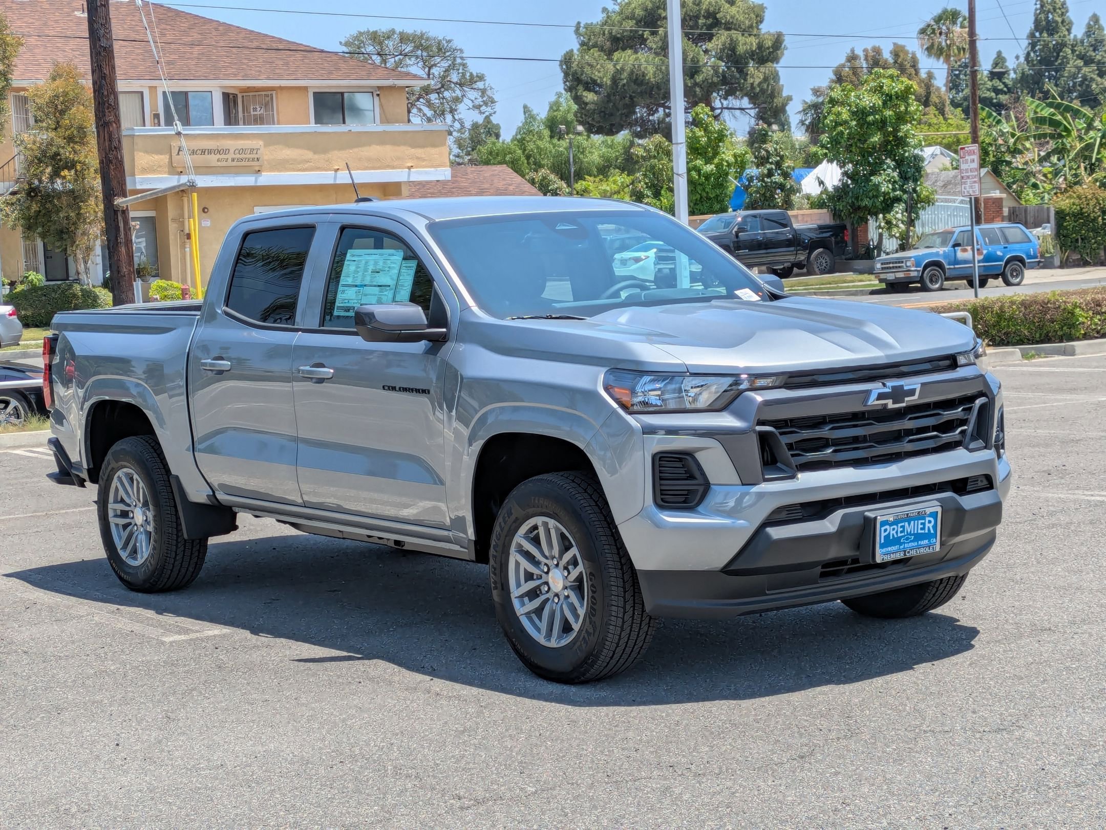 2025 Chevrolet Colorado Work Truck LT photo 7