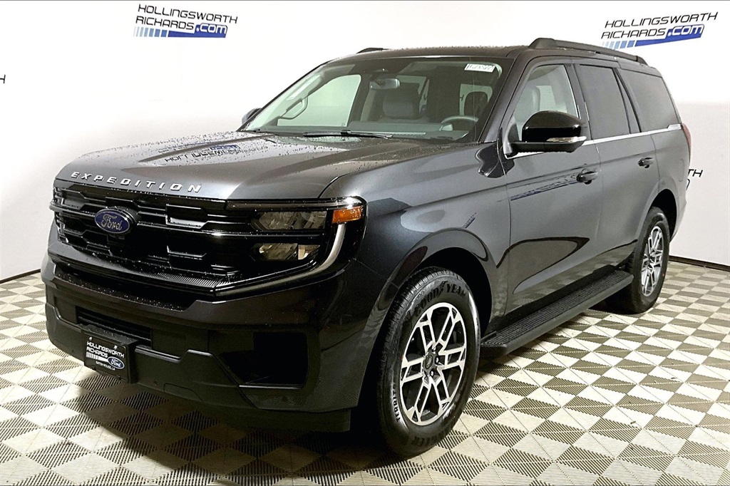 2025 Ford Expedition Active's photo