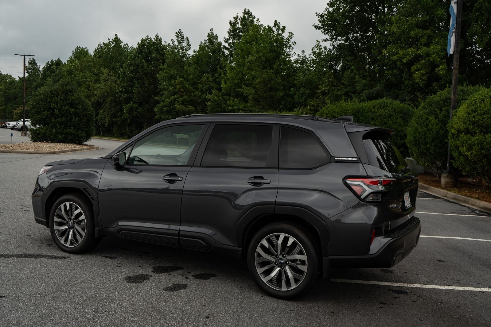 2025 Subaru Forester Touring photo 5