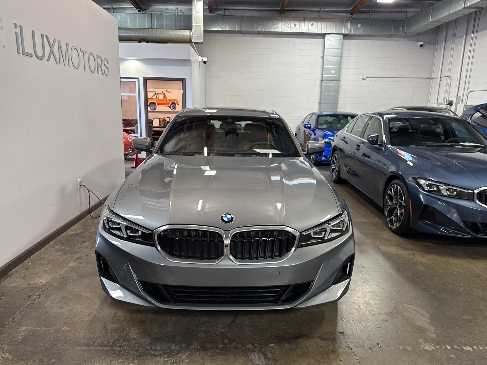 2025 Bmw 330i xDrive photo 2